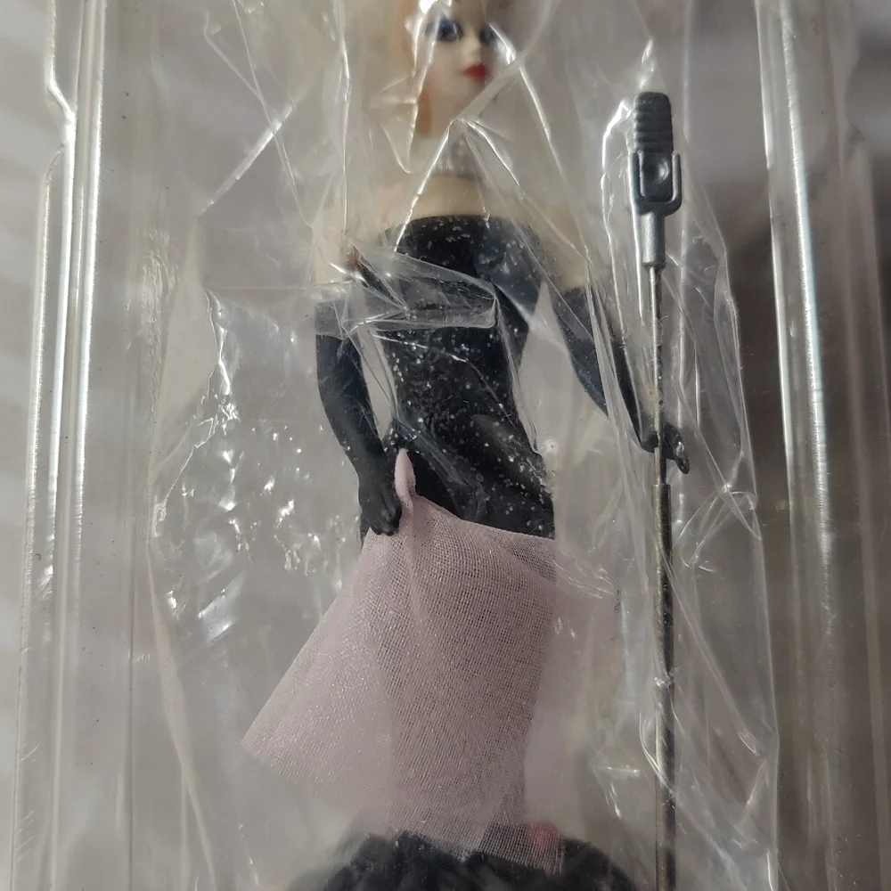 1995 Hallmark Keepsake Barbie Ornament | Solo in the Spotlight | Vintage NIB